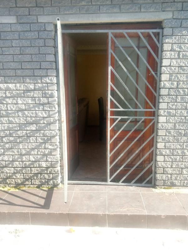 To Let 4 Bedroom Property for Rent in Crossroads Western Cape